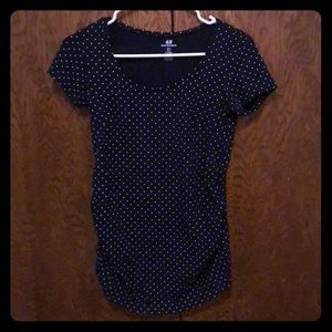 H&M polka dot maternity tee